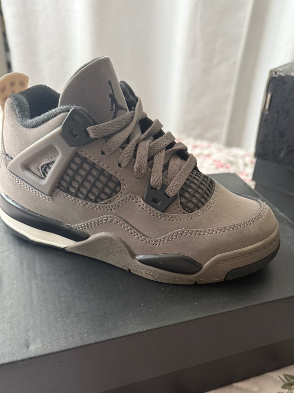 2025
Air Jordan 4 Retro 'Cave Stone' - Picture 2 of 2